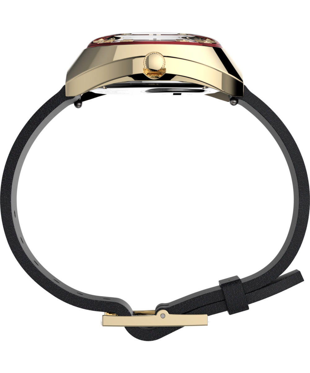 Q Timex 1972 Reissue 43x39mm Leather Strap Watch