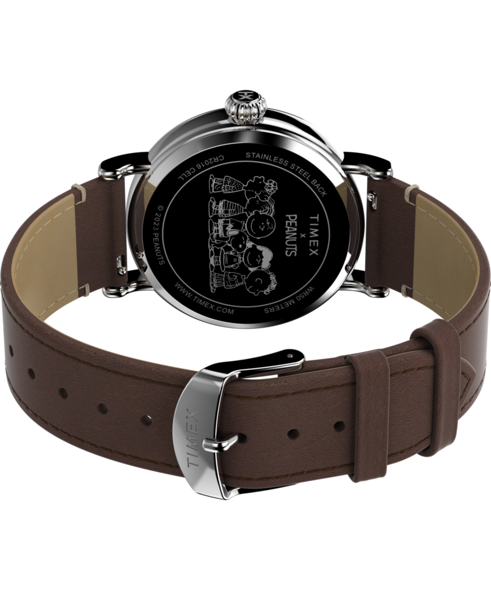 Timex Standard x Peanuts Featuring Snoopy at the Beach 40mm Leather Strap Watch